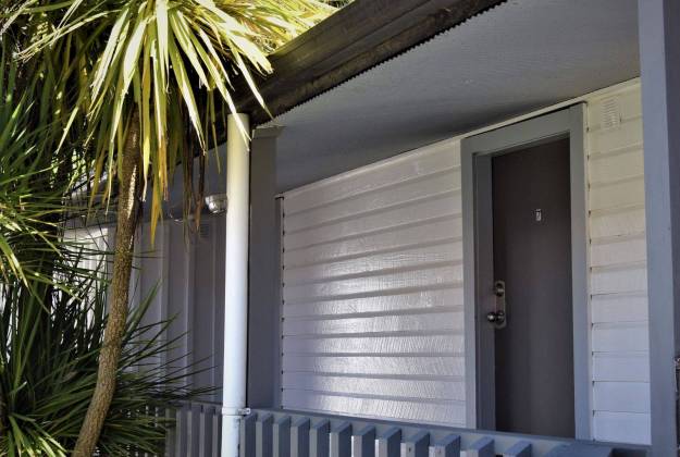 Queen plus one room gallery