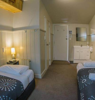 Twin ensuite